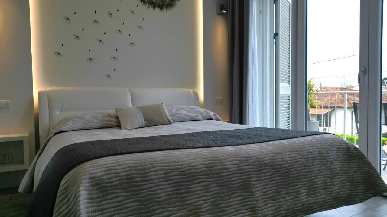 La Brise Hotel Marina di Pietrasanta Bagian luar foto